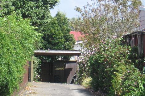 Photo of property in 3/34 St Leonards Road, Kelston, Auckland, 0602