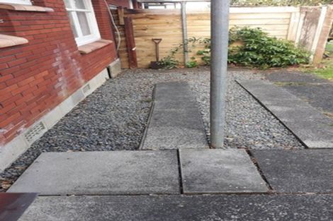 Photo of property in 2/1 Evelyn Place, Hillcrest, Auckland, 0627