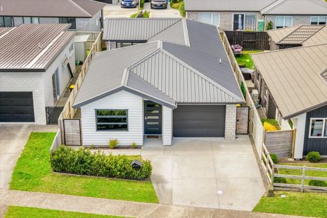 Photo of property in 4 Foley Grove, Pyes Pa, Tauranga, 3110