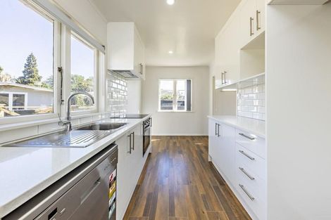 Photo of property in 51 Weymouth Road, Manurewa, Auckland, 2102