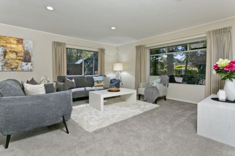 Photo of property in 24 St Lucia Place, Unsworth Heights, Auckland, 0632