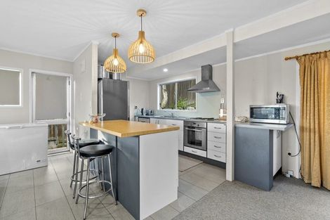 Photo of property in 45 Aronia Way, Goodwood Heights, Auckland, 2105