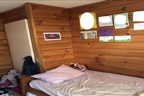 Photo of property in 2a Lauderdale Road, Birkdale, Auckland, 0626