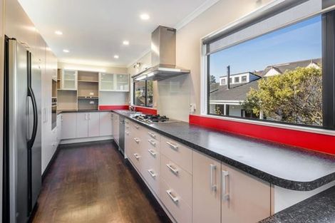 Photo of property in 9 Curacao Place, Grenada Village, Wellington, 6037