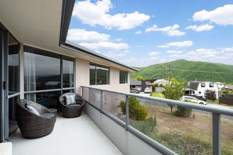 Photo of property in 68 Moana View Road, Waikawa, Picton, 7220