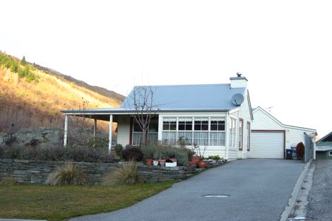 Photo of property in 22 Cornwall Street, Arrowtown, 9302