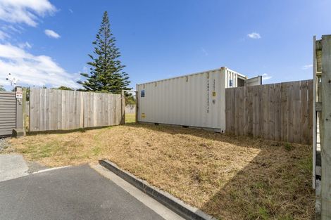 Photo of property in 47 Seagrass Place, Otaki Beach, Otaki, 5512