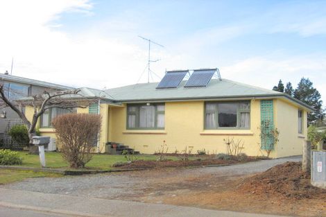 Photo of property in 8 Sutherland Street, Te Anau, 9600