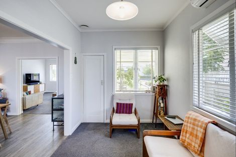 Photo of property in 32 Morse Street, Marewa, Napier, 4110