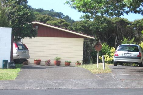 Photo of property in 8 Classic Grove, Bayview, Auckland, 0629