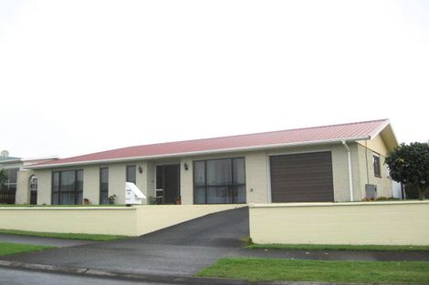 Photo of property in 36 Clifton Drive, Waitara, 4320