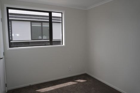 Photo of property in 16 Wai Place, Westgate, Auckland, 0614