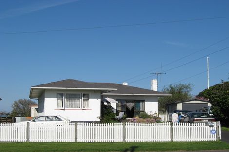 Photo of property in 27 Puriri Street, Gonville, Whanganui, 4501