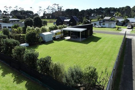 Photo of property in 149 Kelly Jade Avenue, Matarangi, Whitianga, 3592