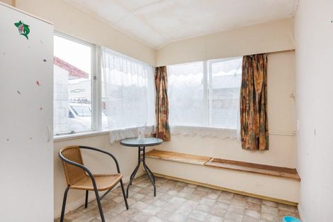 Photo of property in 31 Knowles Street, Terrace End, Palmerston North, 4410