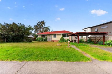 Photo of property in 37 Bruce Road, Glenfield, Auckland, 0629