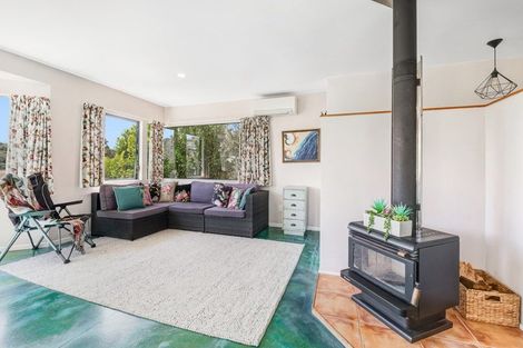 Photo of property in 4 Coralsea Way, Arkles Bay, Whangaparaoa, 0932