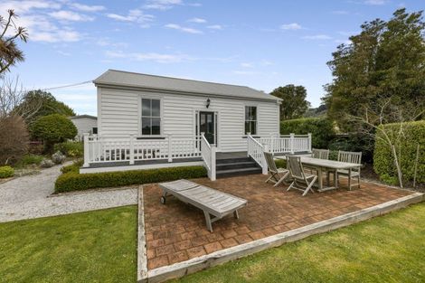 Photo of property in 2 Downes Road, Roseneath, Port Chalmers, 9023