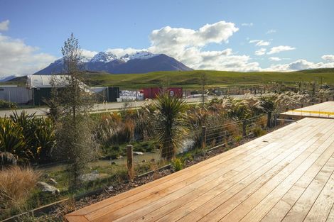 Photo of property in 45 Shelduck Road, Jacks Point, 9371