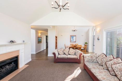 Photo of property in 21 Athenry Place, Dannemora, Auckland, 2016