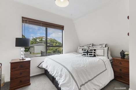 Photo of property in 11 Commons Way, Crofton Downs, Wellington, 6035