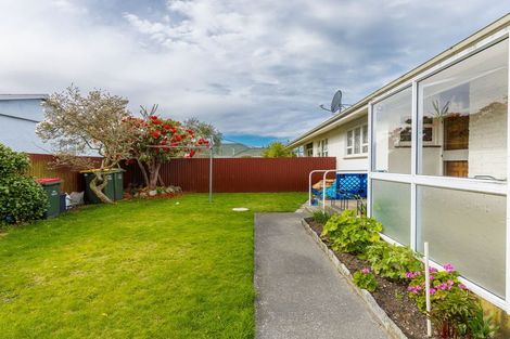 Photo of property in 16 Opie Street, Waimate, 7924