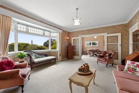 Photo of property in 81 Belt Road, New Plymouth, 4310