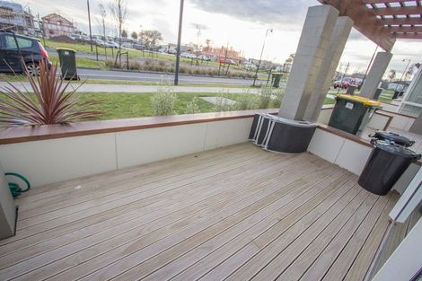 Photo of property in 17 Hakawai Avenue, Takanini, 2112