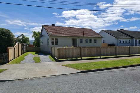 Photo of property in 16 Newcombe Street, Naenae, Lower Hutt, 5011