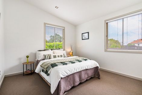 Photo of property in 2/2 Clifton Road, Hauraki, Auckland, 0622