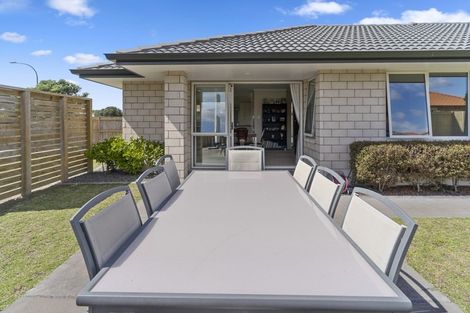 Photo of property in 98 Grenada Street, Mount Maunganui, 3116