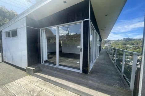 Photo of property in 84 Salford Street, Newlands, Wellington, 6037
