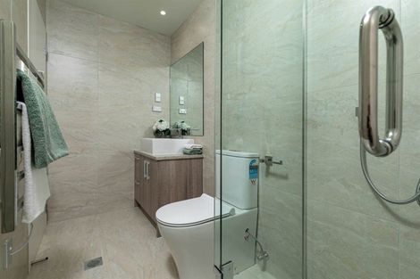 Photo of property in 21 Korokio Lane, Henderson, Auckland, 0612