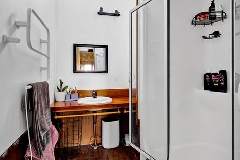 Photo of property in 19 Clifford Street, Hawera, 4610