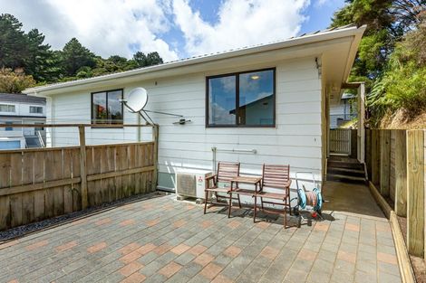 Photo of property in 49 Omapere Street, Whitby, Porirua, 5024