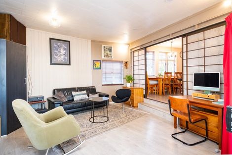 Photo of property in 2 Jarvis Place, Taradale, Napier, 4112