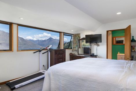 Photo of property in 20 Dart Place, Fernhill, Queenstown, 9300