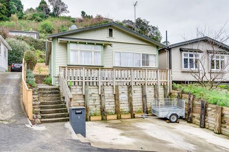 Photo of property in 5 Smale Terrace, Hospital Hill, Napier, 4110