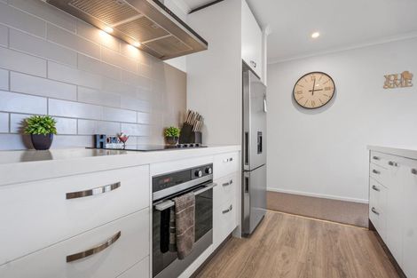 Photo of property in 2 Bragato Way, Te Kauwhata, 3710