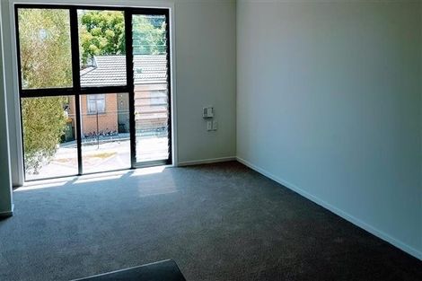 Photo of property in 10 Kevale Place, Manurewa, Auckland, 2102