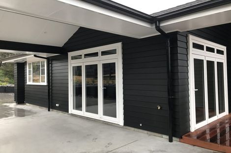 Photo of property in 335 Whitford Road, Whitford, Howick, 2571