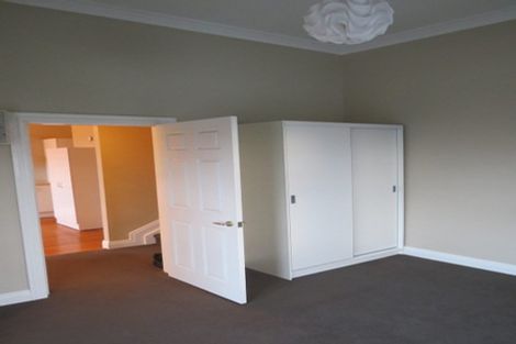 Photo of property in 2/28 Alexander Street, Cockle Bay, Auckland, 2014