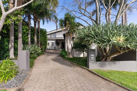 Photo of property in 2/2 Clifton Road, Hauraki, Auckland, 0622