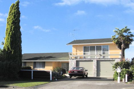 Photo of property in 18 Kent Terrace, Taradale, Napier, 4112