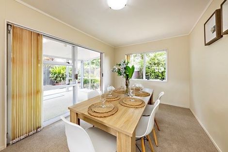 Photo of property in 56 Rushgreen Avenue, Pahurehure, Papakura, 2113