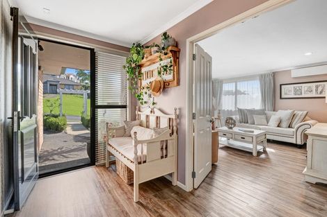 Photo of property in 3 Burwood Terrace, Gulf Harbour, Whangaparaoa, 0930