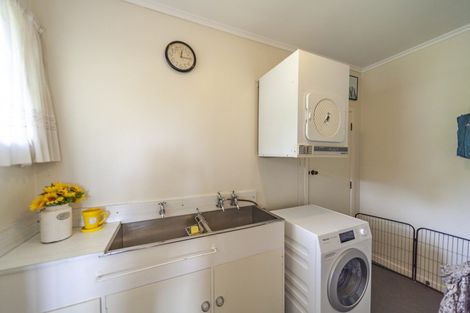 Photo of property in 34 Domain Road, Waipawa, 4210