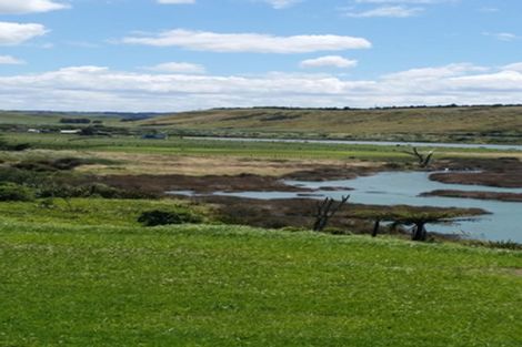 Photo of property in 2 Cambridge Street, Patea, 4520
