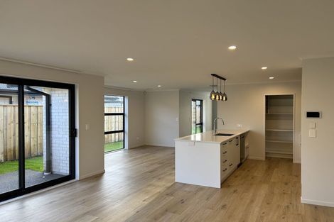 Photo of property in 4 Crosado Place, Rolleston, 7614