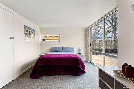 Photo of property in 1/58 Pupuke Road, Hillcrest, Auckland, 0627